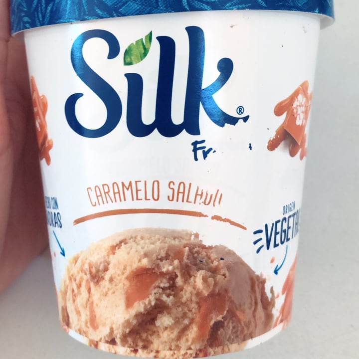 photo of Silk Helado Silk Frozen Caramelo Salado shared by @daliaponce on  26 Nov 2021 - review