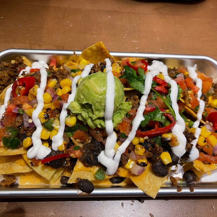 photo of Veggie Grill Mondo nachos shared by @veganpetite on  28 Feb 2021 - review