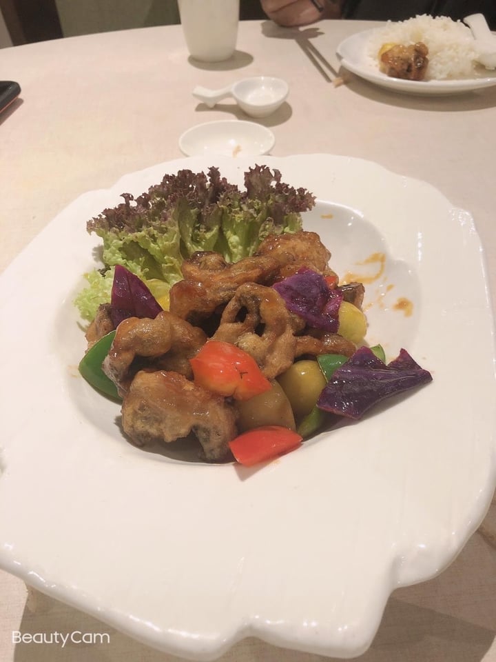 photo of LingZhi Vegetarian - Liat Towers Sweet and Sour Button Mushrooms with Green Apples shared by @greenbovine on  07 Mar 2020 - review
