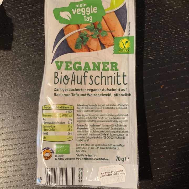 review photo of Mein Veggie Tag Geräucherter BioAufschnitt shared by @giucer23 on 30 Jul 2021 - review