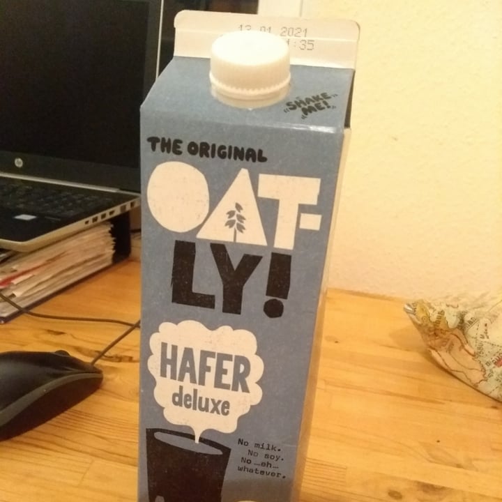 photo of Oatly Hafer Dryck Deluxe Drink shared by @lunavegan on  09 Dec 2020 - review