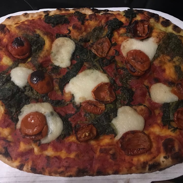 review photo of Plant Kitchen (M&S) Margherita Woodfired Sourdough Pizza shared by @eatmedrinkmevgn on 17 Nov 2020 - review