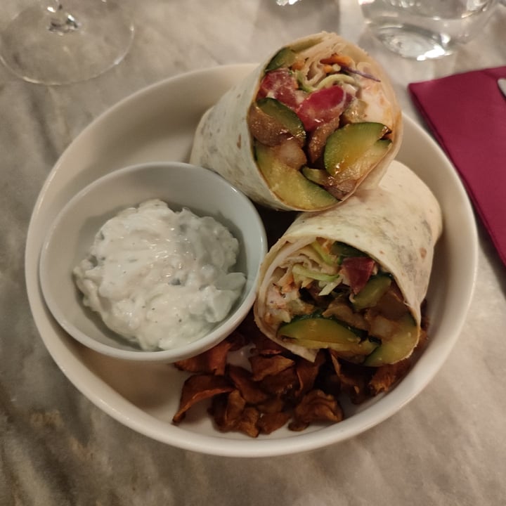 photo of Botanica Lab Cucina Burrito Mediterraneo shared by @hella on  28 Aug 2022 - review