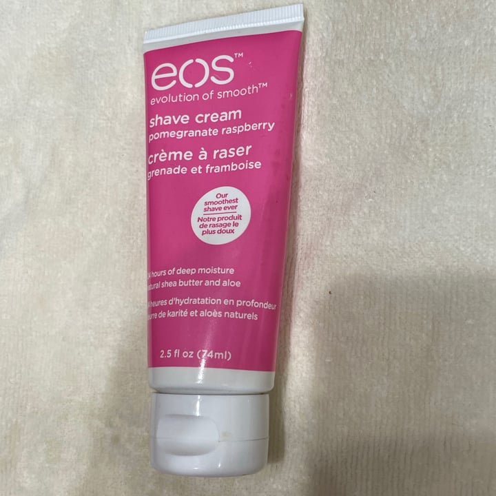 photo of EOS Pomegranate raspberry shave cream shared by @janetisvegan on  27 Sep 2021 - review