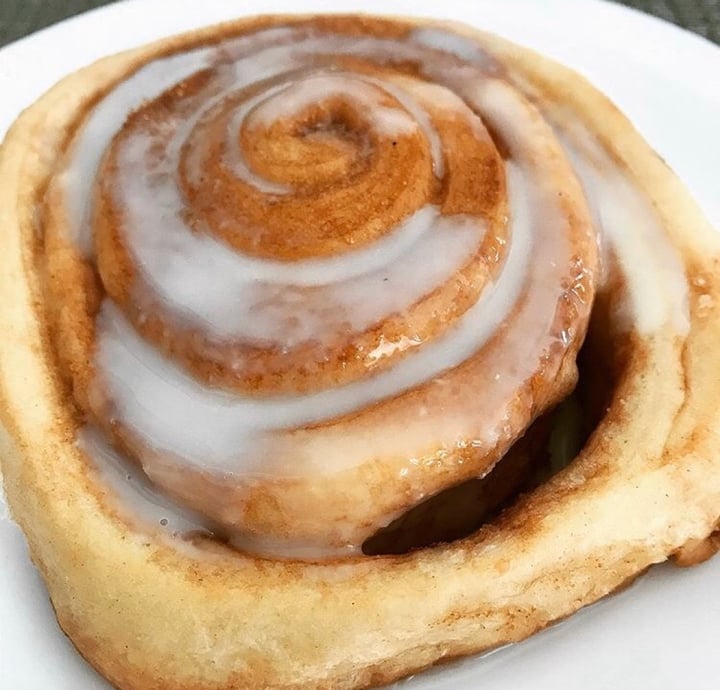 review photo of Sana Roll De Canela shared by @theveganart on 02 Mar 2020 - review