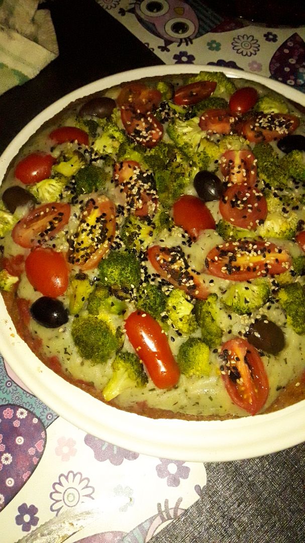 review photo of Roots Pizza Pizza Vegan shared by @leonnmanu on 08 Dec 2019 - review