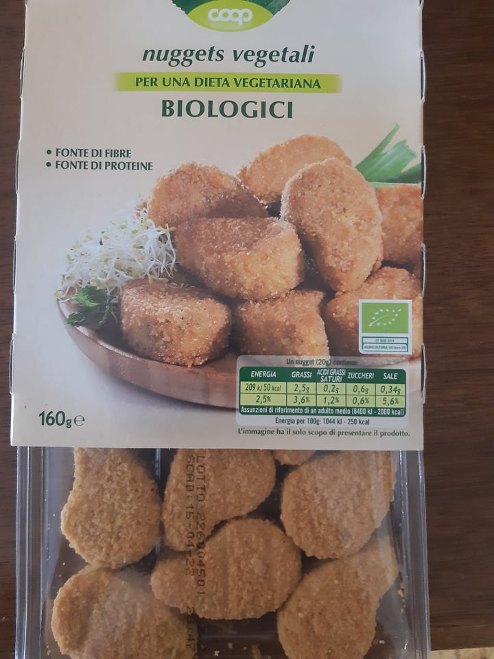 photo of Vivi Verde Coop Nuggets Vegetali shared by @vegale12 on  25 Apr 2022 - review