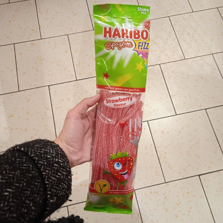photo of Haribo Spaghetti strawberry shared by @espesita on  05 Dec 2021 - review