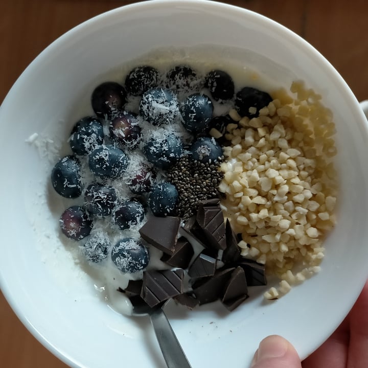 review photo of Alpro Absolutely Kokosnuss zuckerarm shared by @labelavegan on 04 Feb 2021 - review