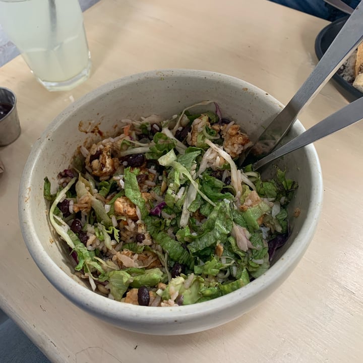 photo of Café Vegetal Bowl Tempeh Bbq shared by @nancy on  26 Oct 2021 - review