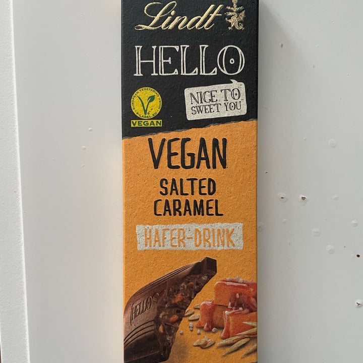 photo of Lindt Hello Vegan Salted Caramel shared by @flafly on  19 Mar 2022 - review