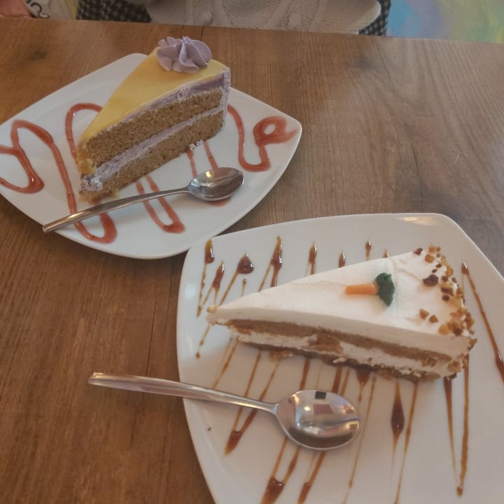 photo of Freedom Cakes Carrot cake shared by @laauura on  24 Jan 2021 - review