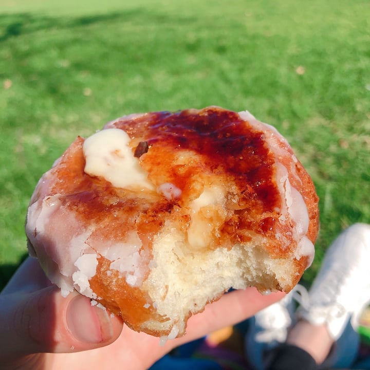 review photo of Rumsy's Noose Creme brûlée Doughnut shared by @grapetown on 04 Aug 2020 - review