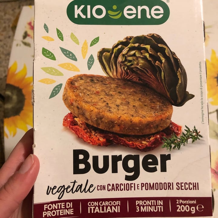 photo of Kioene Burger ai carciofi e pomodori secchi shared by @elenapelliccia on  14 Apr 2022 - review