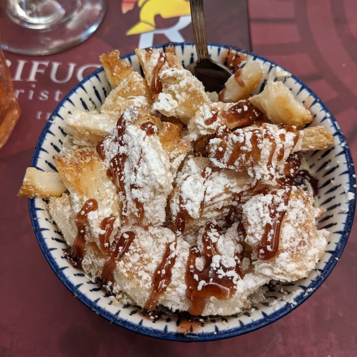 photo of Rifugio Romano Sbriciolata vegan frutti di bosco shared by @sherpug on  11 Apr 2022 - review