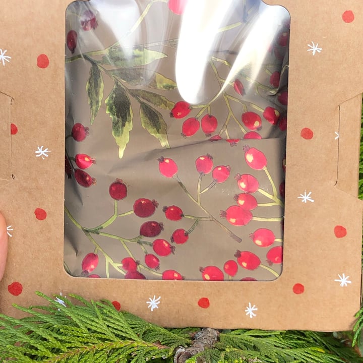 review photo of Loving Hut Christmas Box shared by @marinavlaykova on 27 Dec 2020 - review