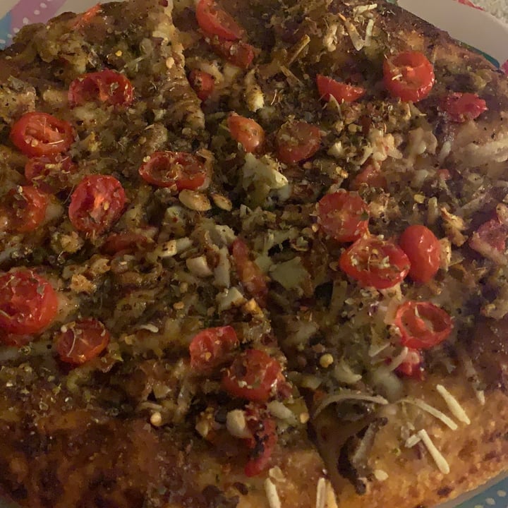 photo of Amy’s Vegan Pizza shared by @alienbarbiedoll on  13 Dec 2021 - review