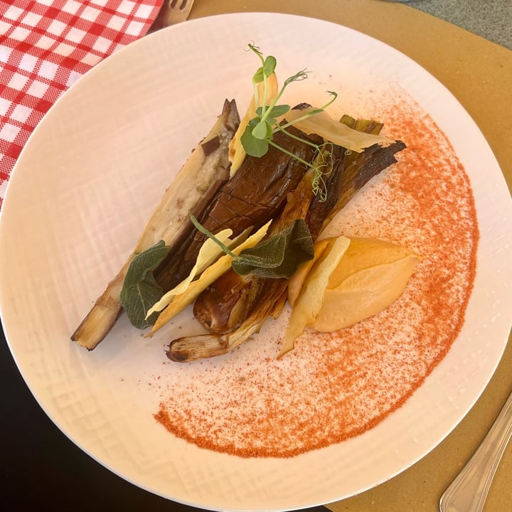 photo of Osteria della Balera melanzana e cipollotto arrosto con salsa ai peperoni e nocciole shared by @marina1982 on  19 Sep 2022 - review