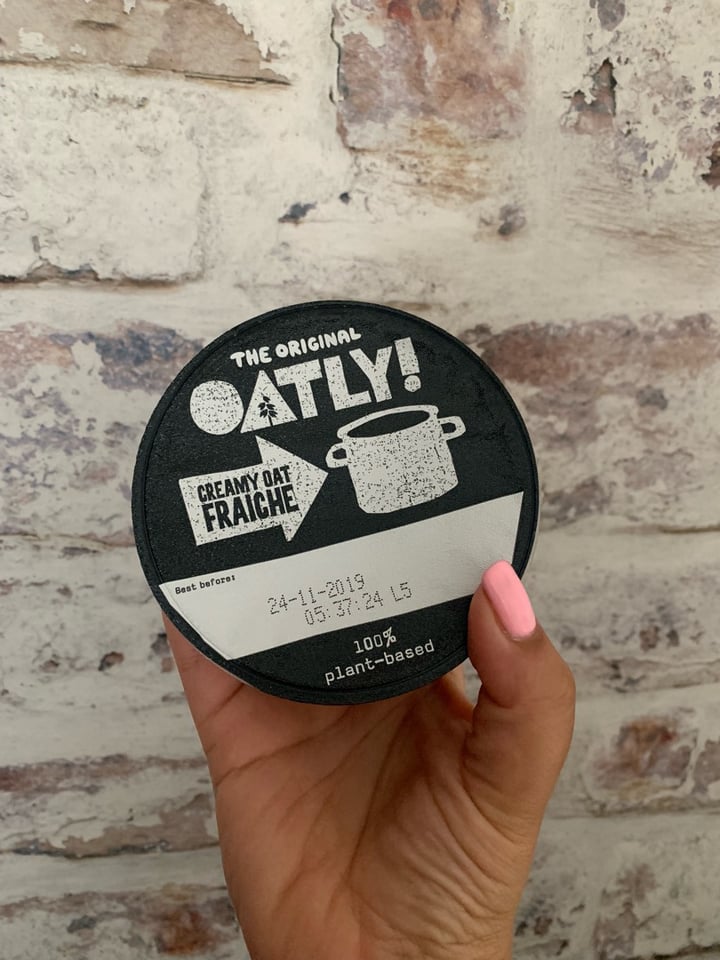 review photo of Oatly Creamy Oat Fraiche shared by @lisajay on 14 Aug 2019 - review