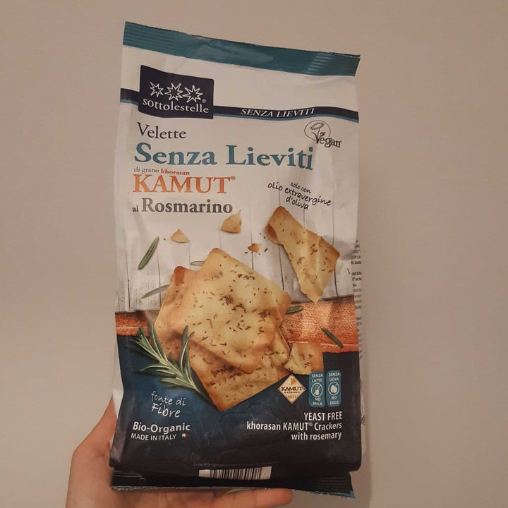 review photo of Sottolestelle Velette senza lieviti di grano khorasan kamut al rosmarino shared by @tinamar on 26 Mar 2022 - review