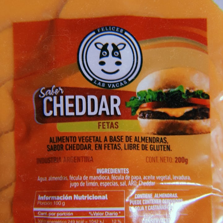 photo of Felices Las Vacas Queso Cheddar en Fetas shared by @nanicuadern on  12 Aug 2021 - review