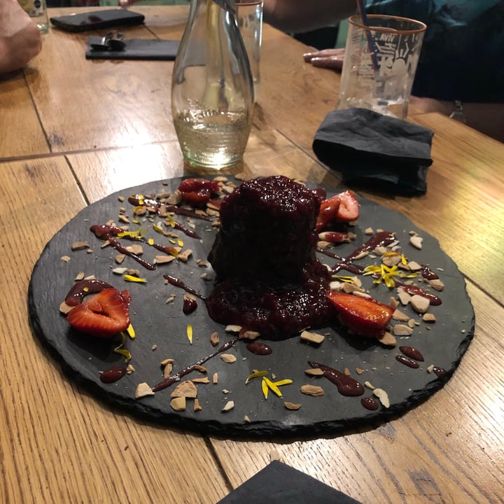 review photo of Verde Sazón Goloso shared by @alexandraallel on 30 May 2020 - review