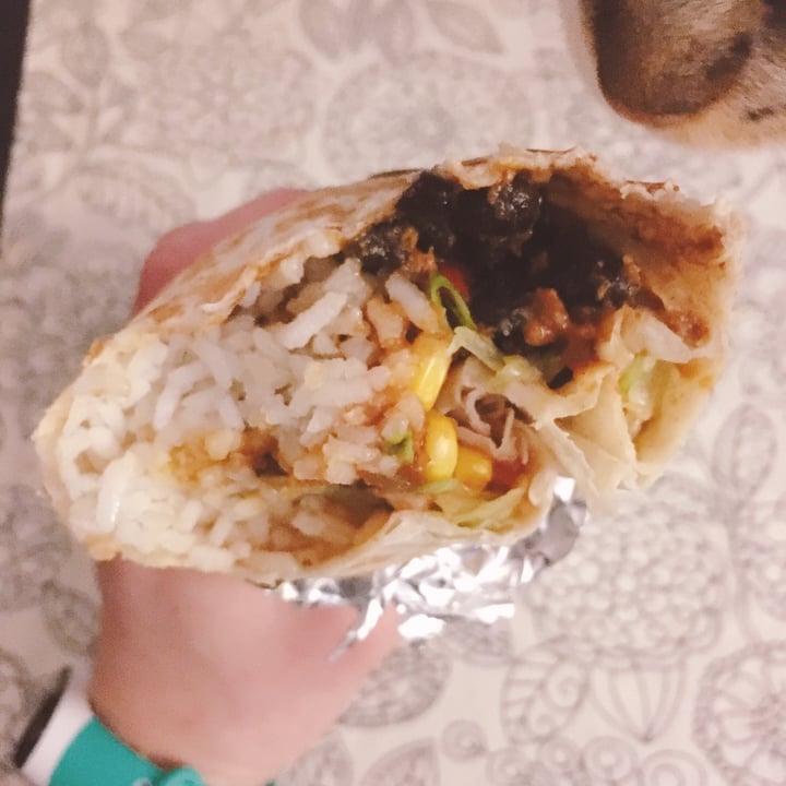 photo of Platero’s Tex Mex Burrito Vegano shared by @comocomervegetales on  06 Mar 2021 - review