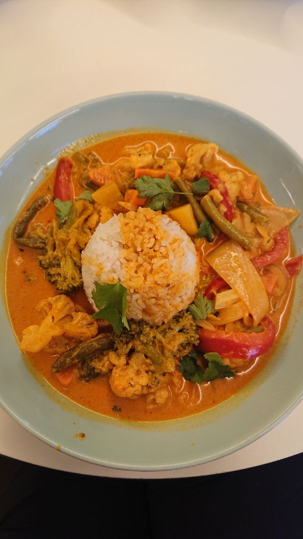 review photo of Herr & Kaiser Indian Style Vegetable Vindaloo With Rice shared by @denebi on 07 Mar 2020 - review