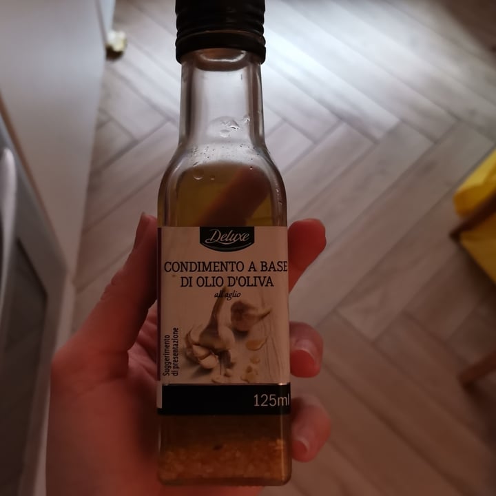 photo of Deluxe Olio oliva aromatizzato all'aglio shared by @yaseminl on  15 Mar 2022 - review