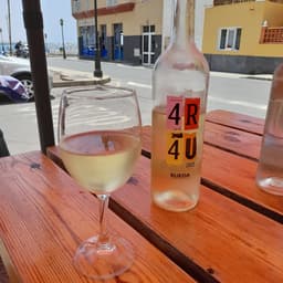Bodega Cuatro Rayas