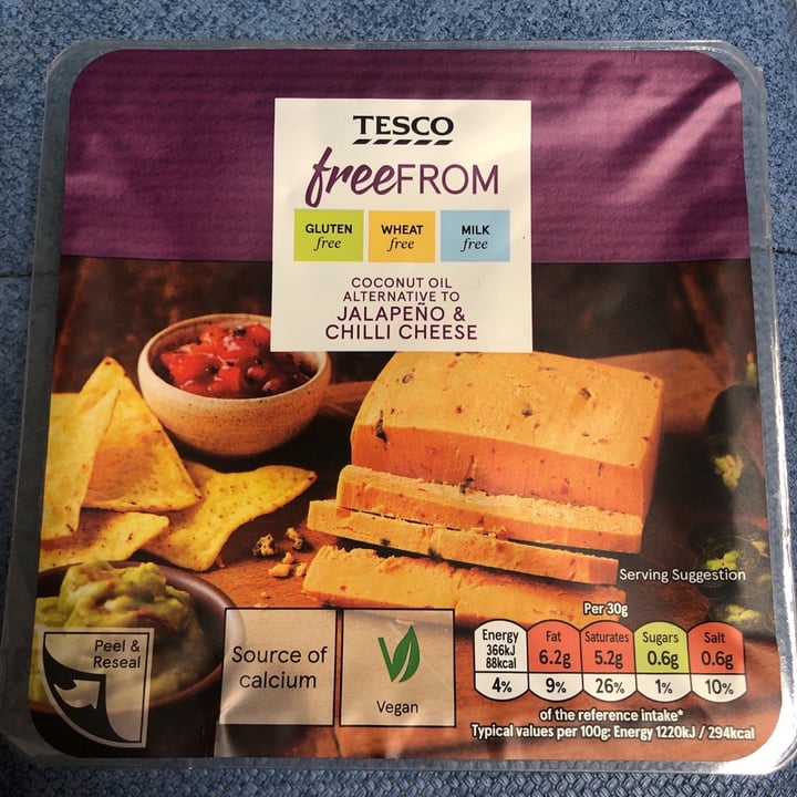 photo of Tesco Free From Coconut Oil Alternative To Jalapeno & Chilli Cheddar Block shared by @caznoble on  24 Mar 2020 - review
