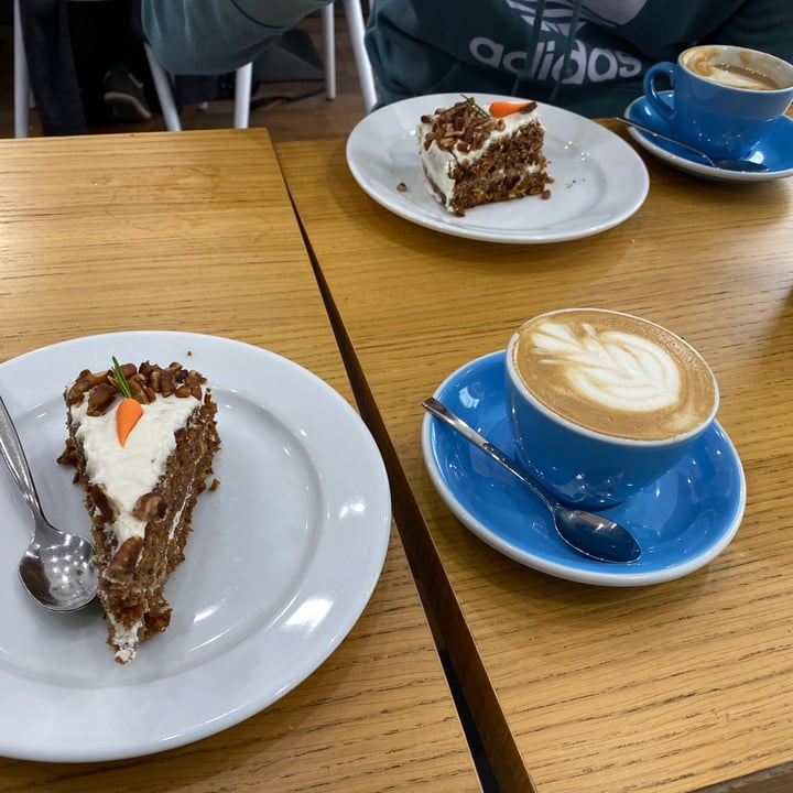 photo of Cloud Cakes Carrot Cake shared by @illulaura on  21 Apr 2022 - review