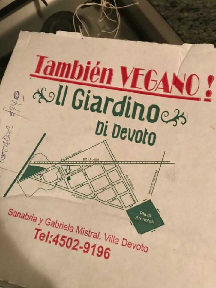 photo of Pizzas y Empanadas IL Giardino De Devoto Pizza con paparella shared by @meripan on  29 Oct 2019 - review