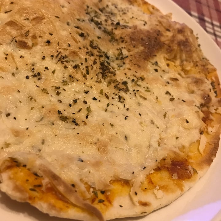 photo of Felices Las Vacas Pizza sin TACC shared by @lalucilanatural on  23 Dec 2021 - review