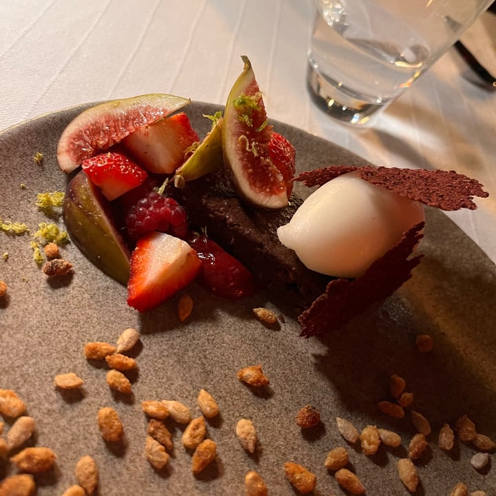 photo of Gioia Restaurante & Terrazas Bizcocho húmedo de chocolate shared by @canica on  07 May 2022 - review