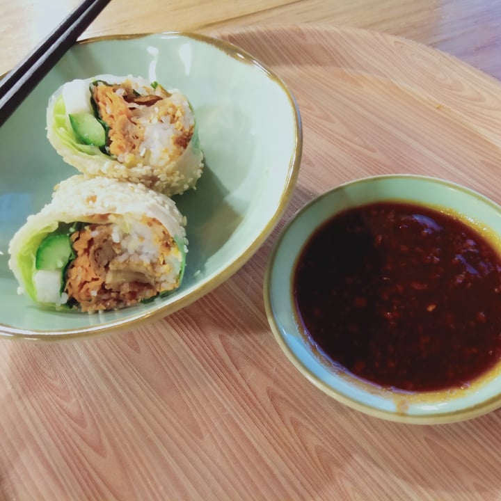 photo of The Kind Bowl summer roll shared by @veganspicegirl on  22 Jun 2022 - review