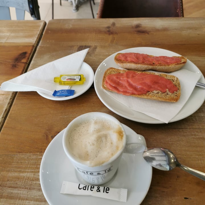 photo of Café & Té Desayuno shared by @vegafri on  23 Feb 2021 - review