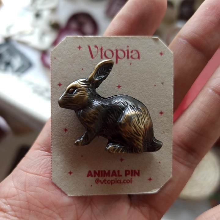 photo of Vtopia Animal Pin shared by @sunshine18 on  15 Aug 2022 - review