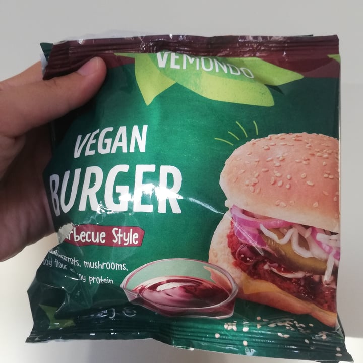 review photo of Vemondo Vegan burger Barbecue Style shared by @onlyioana on 04 Aug 2021 - review