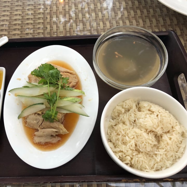 photo of Privé Keppel Hainanese Chicken Rice shared by @proxyveg on  13 May 2021 - review