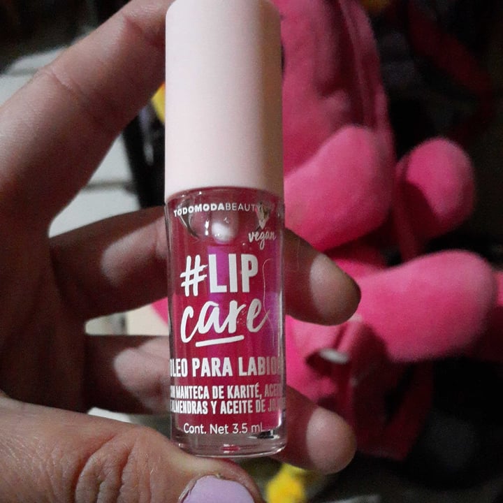 photo of Todomoda Beauty balsamo labial #lip care shared by @lolo13 on  27 Jun 2022 - review