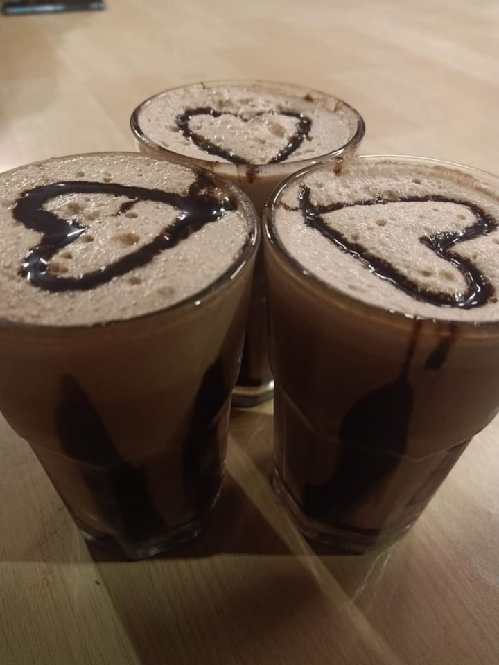 photo of Ubuntu Community - The Vegan Cafe Love shake shared by @hsi-indranil on  05 Feb 2020 - review