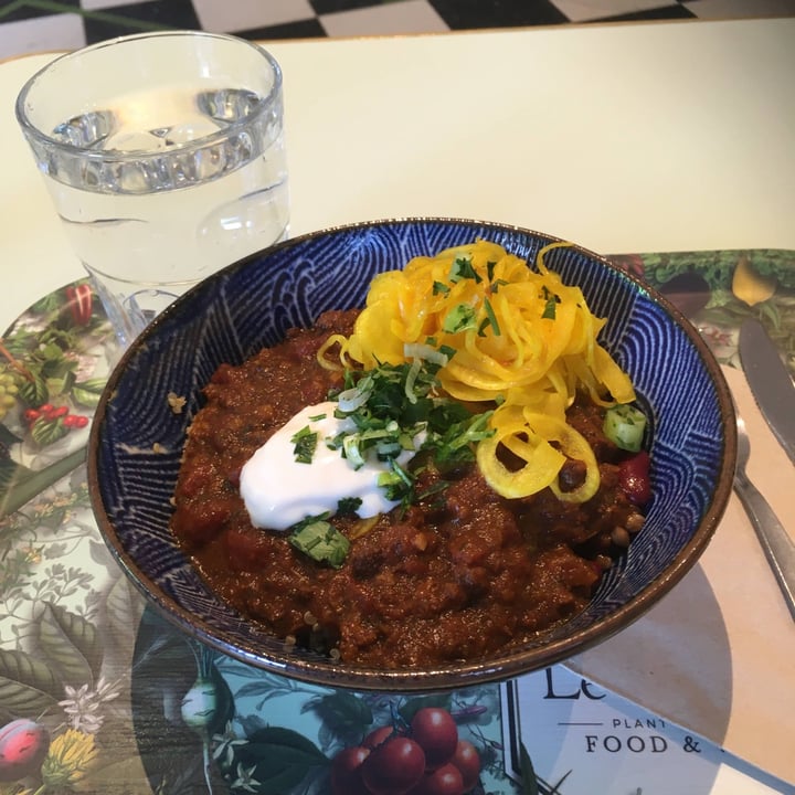 review photo of Le Botaniste Chili Sin Carne shared by @thomascliquetisvegan on 01 Dec 2020 - review