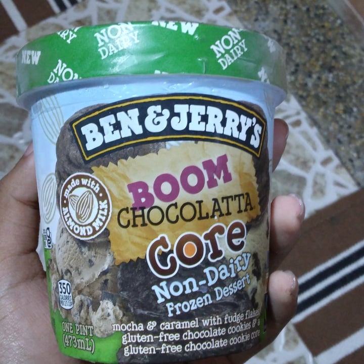 photo of Ben & Jerry's Ben & Jerry’s Vegan Chocolate Chip Cookie Dough chunks shared by @notcow on  30 Jun 2022 - review