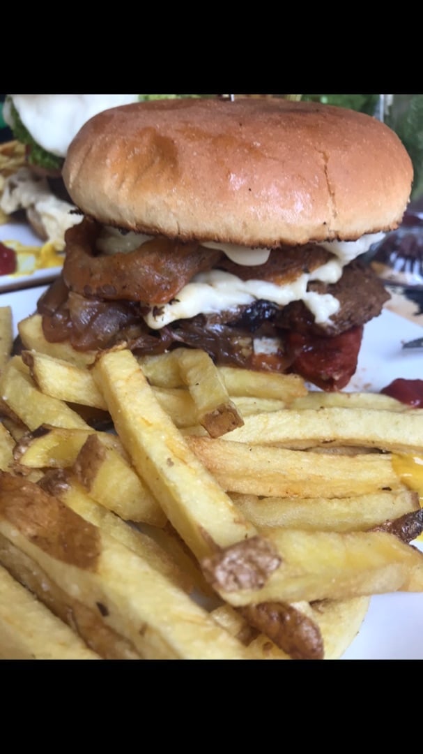 photo of Vegan Dealer Big Boy shared by @genandrade on  25 Feb 2020 - review