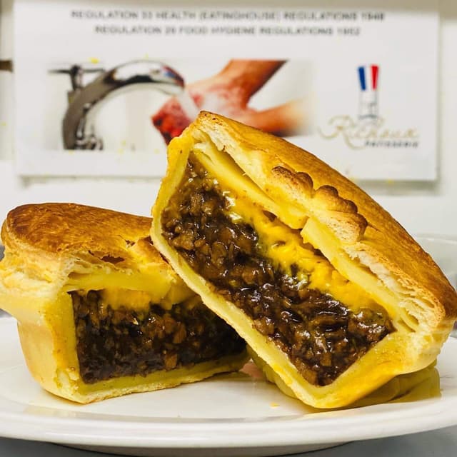 Foto del piatto “Vegan Mince and Cheese”