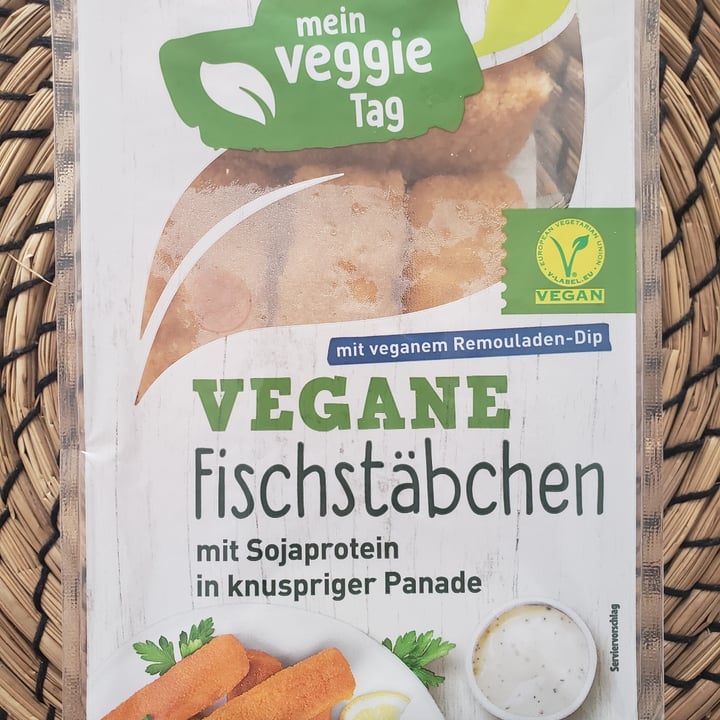 photo of Mein Veggie Tag Vegane Fischstäbchen shared by @camilaraota on  08 Sep 2022 - review