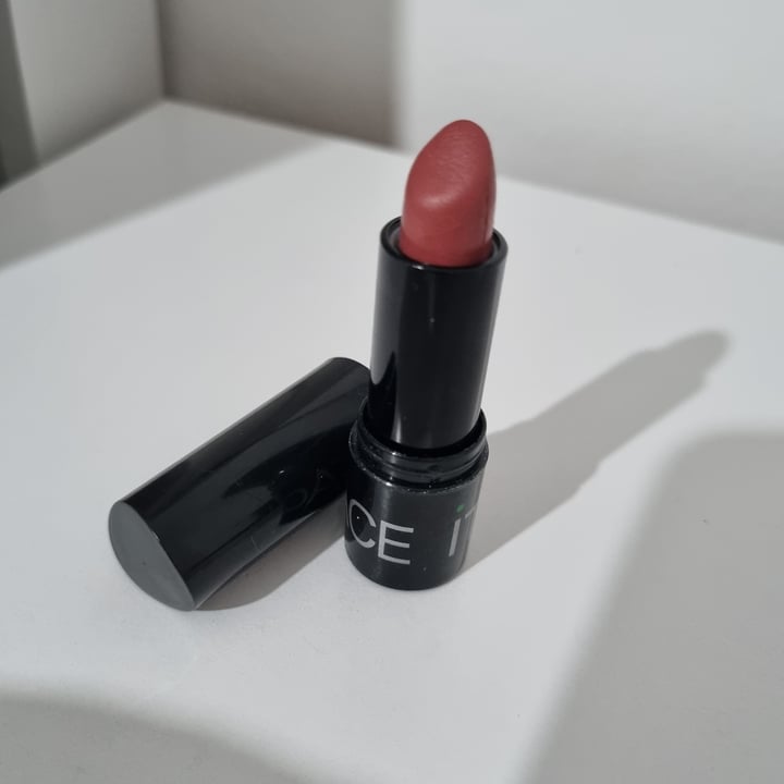 review photo of Face it batom hidratante. cor: hottie shared by @isazanelatto on 11 May 2022 - review