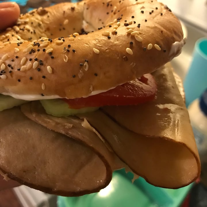 review photo of Tofurky Plant Based Deli Slices Hickory Smoked shared by @slowarrow on 16 Dec 2021 - review