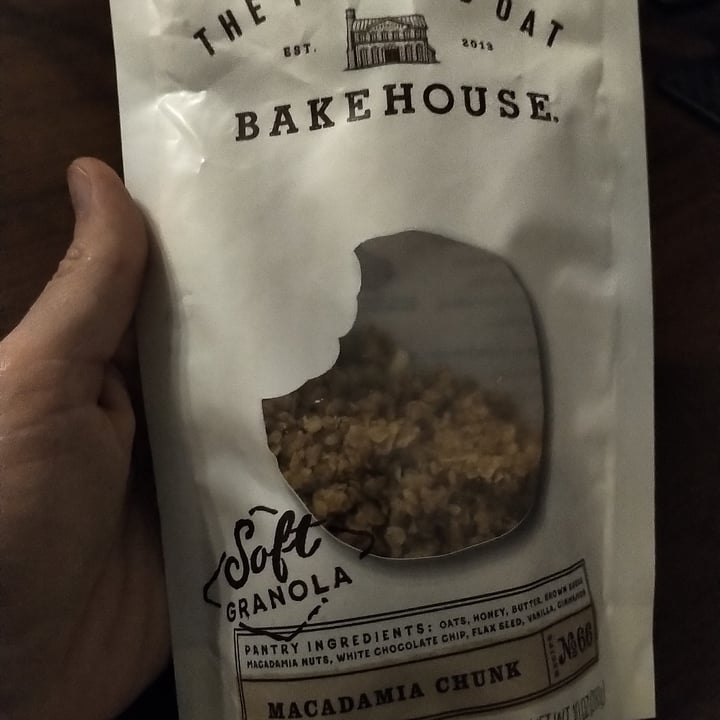 photo of The Toasted Oat Bakehouse Macadamia Chunk shared by @administrator on  25 Dec 2020 - review